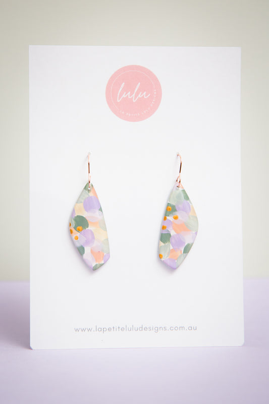 Abstract Teardrop Hook | Pastel Mosaic