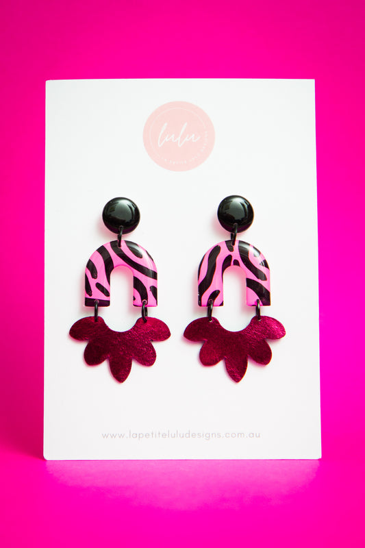 Alina Dangle | Zesty Zebra (Pink)